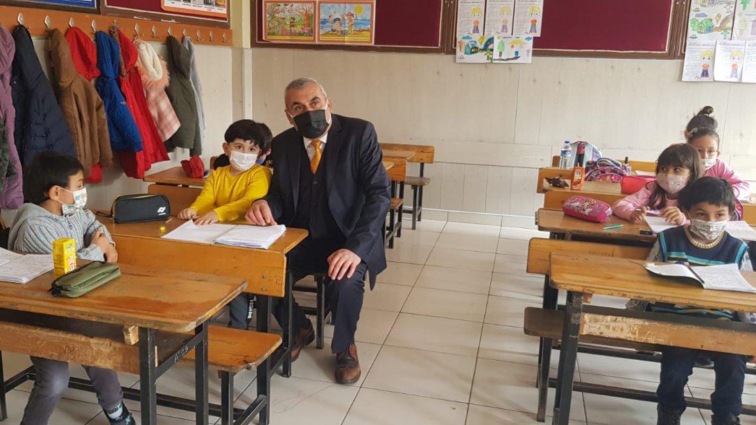 İlçe Milli Eğitim Müdürümüz Hacı KAYA Ahmet Kirazgiller İlkokulunu Ziyaret Etti
